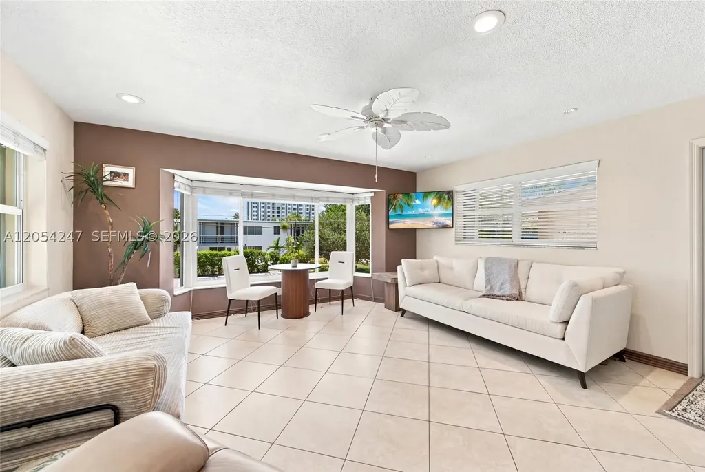 3216 SE 12th Street Pompano Beach FL 33062