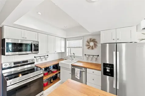 3216 SE 12th Street Pompano Beach FL 33062