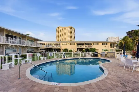 3216 SE 12th Street Pompano Beach FL 33062
