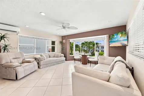 3216 SE 12th Street Pompano Beach FL 33062