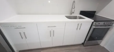 7901 SW 64th Avenue South Miami FL 33143