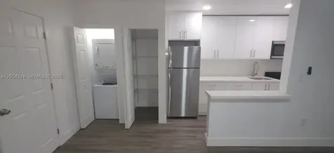 7901 SW 64th Avenue South Miami FL 33143