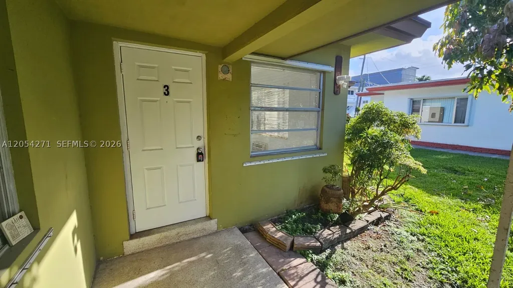808 NE 10th Street Hallandale Beach FL 33009