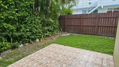 808 NE 10th Street Hallandale Beach FL 33009