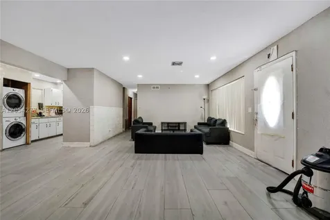 2781 NW 24th Street Fort Lauderdale FL 33311