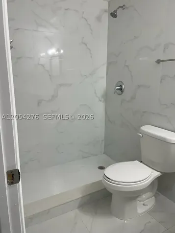 423 E 27th Street Hialeah FL 33013