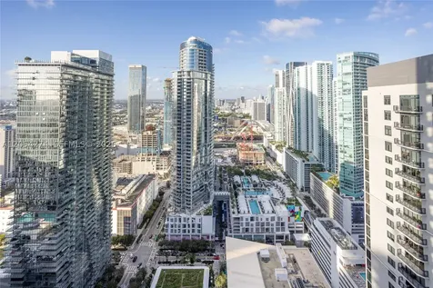 159 NE 6th Street Miami FL 33132