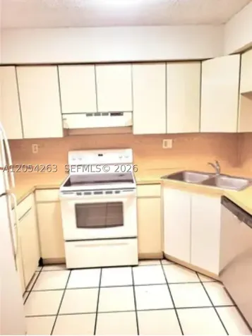 5765 W 25th Court Hialeah FL 33016