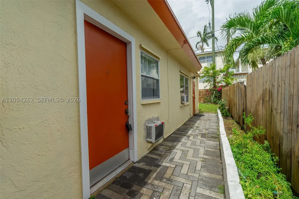 125 Cleveland Street Lake Worth FL 33461