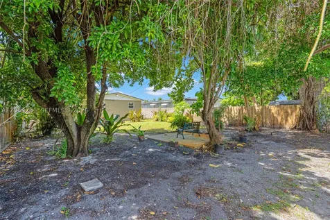 766 E 36th Street Hialeah FL 33013