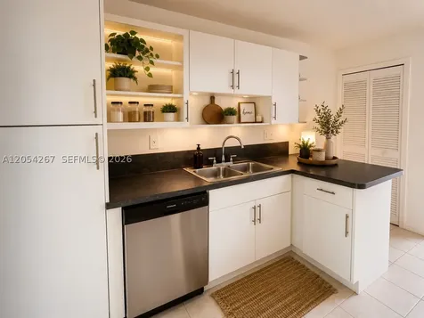 5810 W 18th Lane Hialeah FL 33012