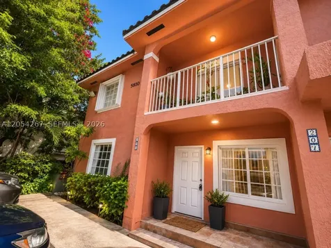 5810 W 18th Lane Hialeah FL 33012