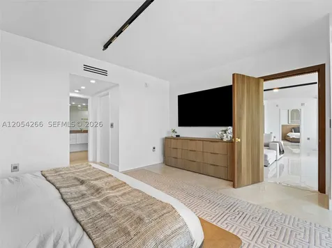 400 Alton Road Miami Beach FL 33139