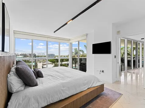 400 Alton Road Miami Beach FL 33139