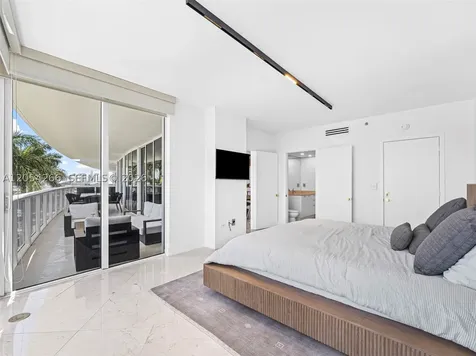 400 Alton Road Miami Beach FL 33139