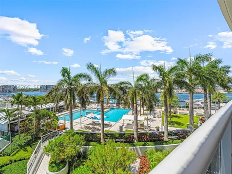 400 Alton Road Miami Beach FL 33139