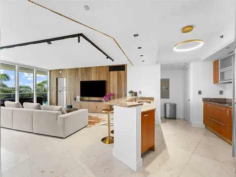 400 Alton Road Miami Beach FL 33139