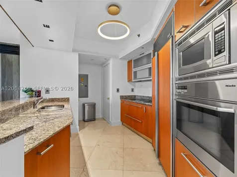 400 Alton Road Miami Beach FL 33139