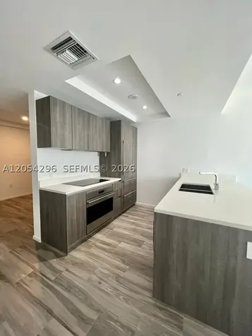 801 S Miami Avenue Miami FL 33130