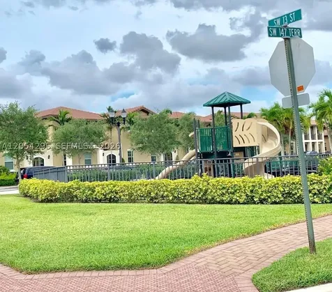 1510 SW 147th Terrace Pembroke Pines FL 33027