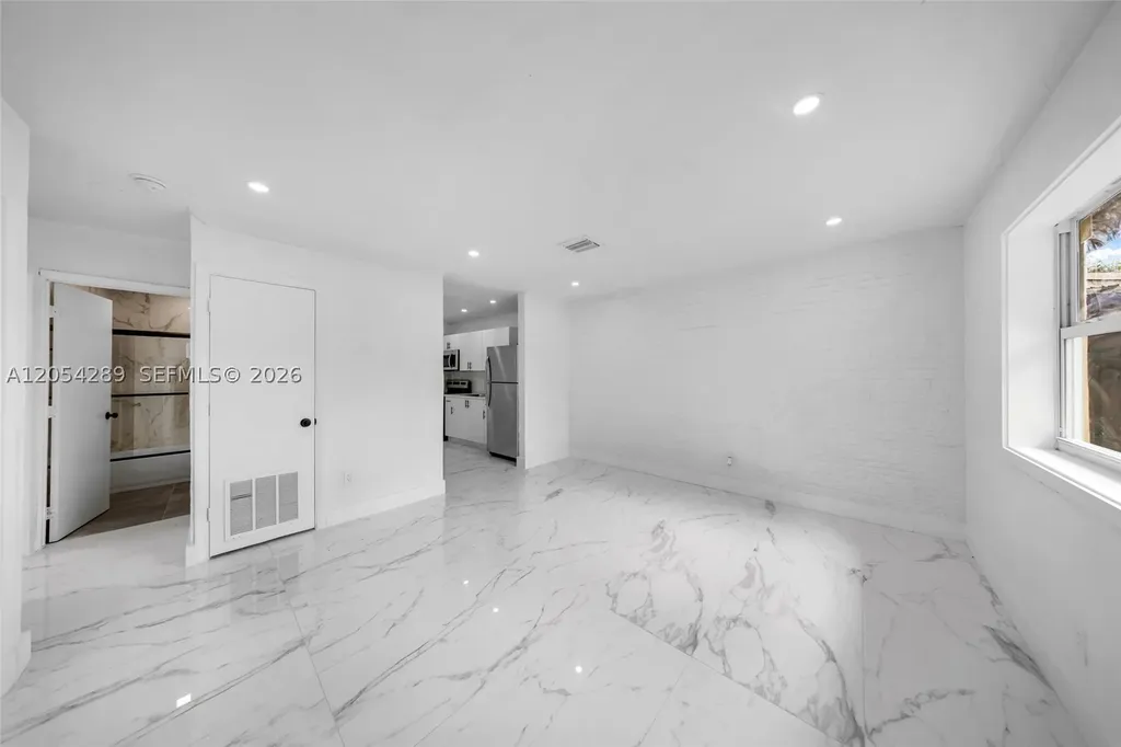 2468 NW 21st Street Fort Lauderdale FL 33311