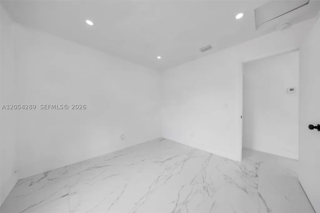 2468 NW 21st Street Fort Lauderdale FL 33311
