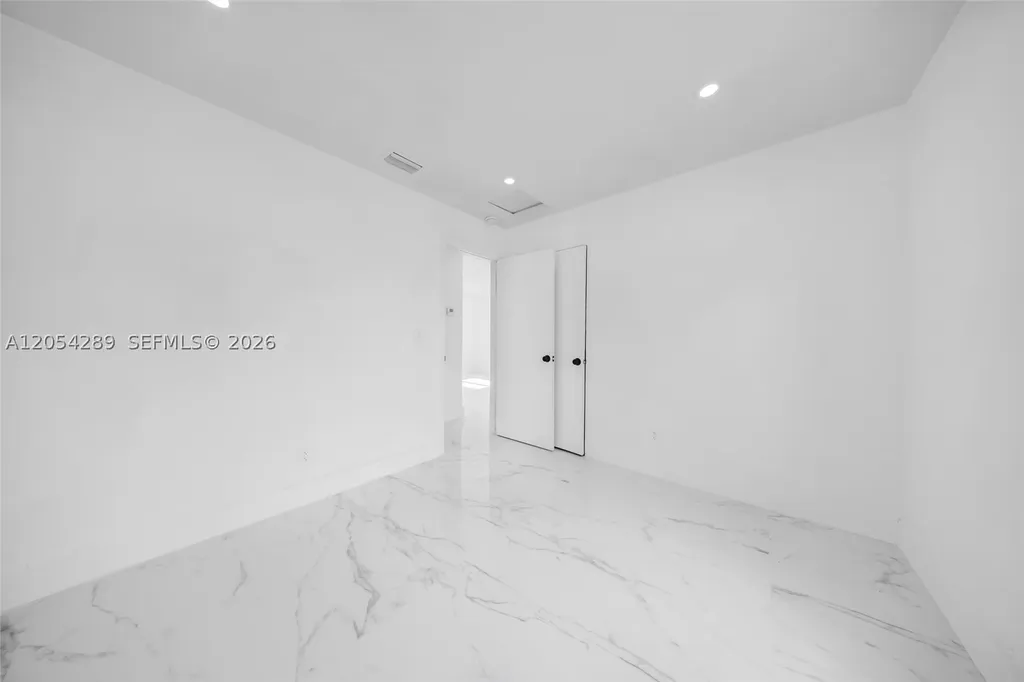 2468 NW 21st Street Fort Lauderdale FL 33311