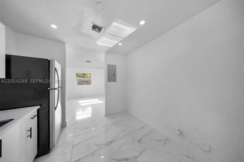 2468 NW 21st Street Fort Lauderdale FL 33311