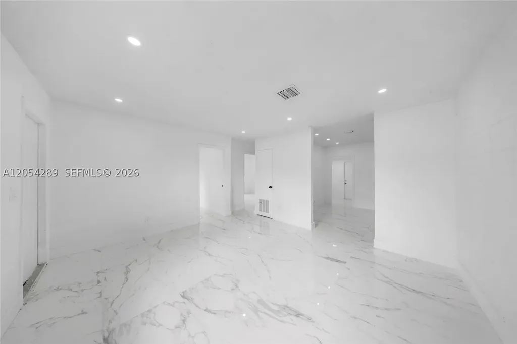 2468 NW 21st Street Fort Lauderdale FL 33311