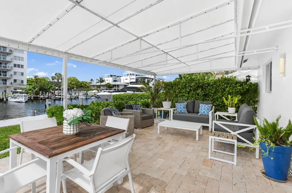 2762 NE 3rd Street Pompano Beach FL 33062