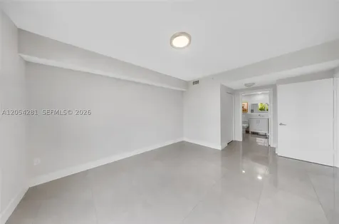 2775 NE 187th Street Aventura FL 33180