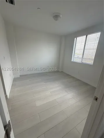 1091 E 17th Street Hialeah FL 33010