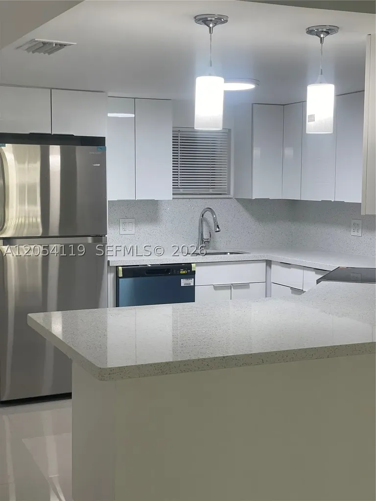 8225 Lake Drive Doral FL 33166