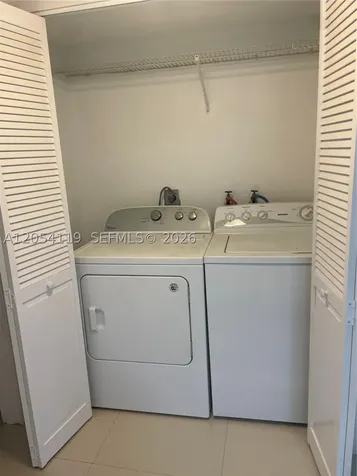 8225 Lake Drive Doral FL 33166