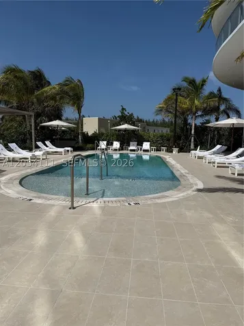 2411 Laguna Circle Miami FL 33181