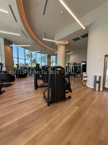 2411 Laguna Circle Miami FL 33181