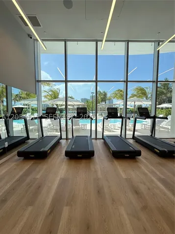 2411 Laguna Circle Miami FL 33181