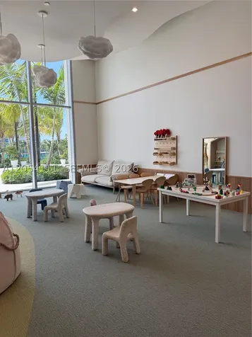 2411 Laguna Circle Miami FL 33181