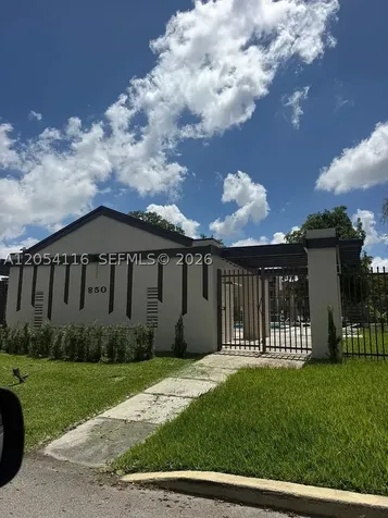 8881 Fontainebleau Boulevard Miami FL 33172