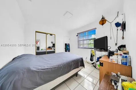 11 W 64th Street Hialeah FL 33012