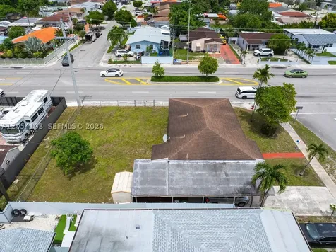 11 W 64th Street Hialeah FL 33012