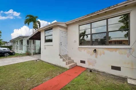 11 W 64th Street Hialeah FL 33012