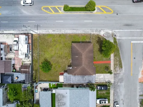 11 W 64th Street Hialeah FL 33012
