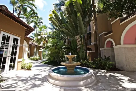 19901 E Country Club Drive Aventura FL 33180
