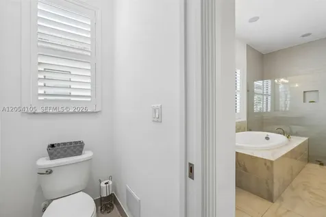 1053 SW 113th Way Pembroke Pines FL 33025