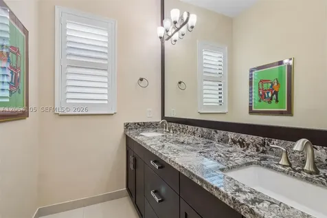1053 SW 113th Way Pembroke Pines FL 33025