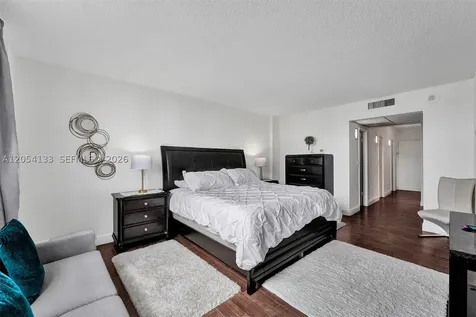 19370 Collins Avenue Sunny Isles Beach FL 33160