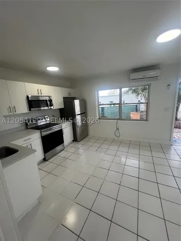 2560 Wilmington Street Opa-Locka FL 33054