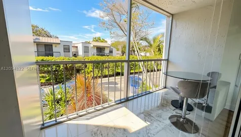 483 N Pine Island Road Plantation FL 33324