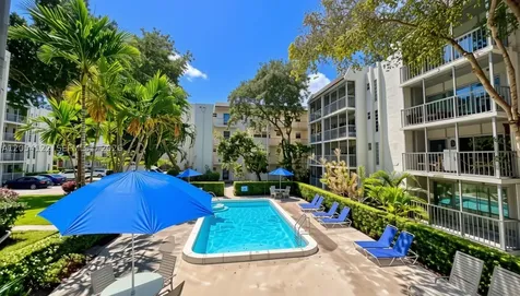483 N Pine Island Road Plantation FL 33324